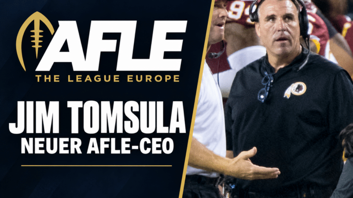 Jim Tomsula auf einem Archivfoto von 2017 neben dem AFLE-Logo – Montage zur Ernennung zum CEO